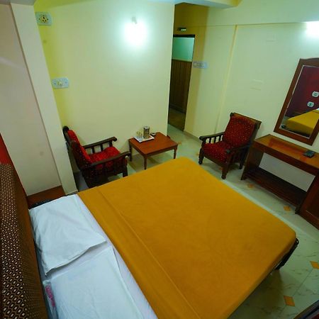 Amogha Residency Hotel Májszúr Kültér fotó