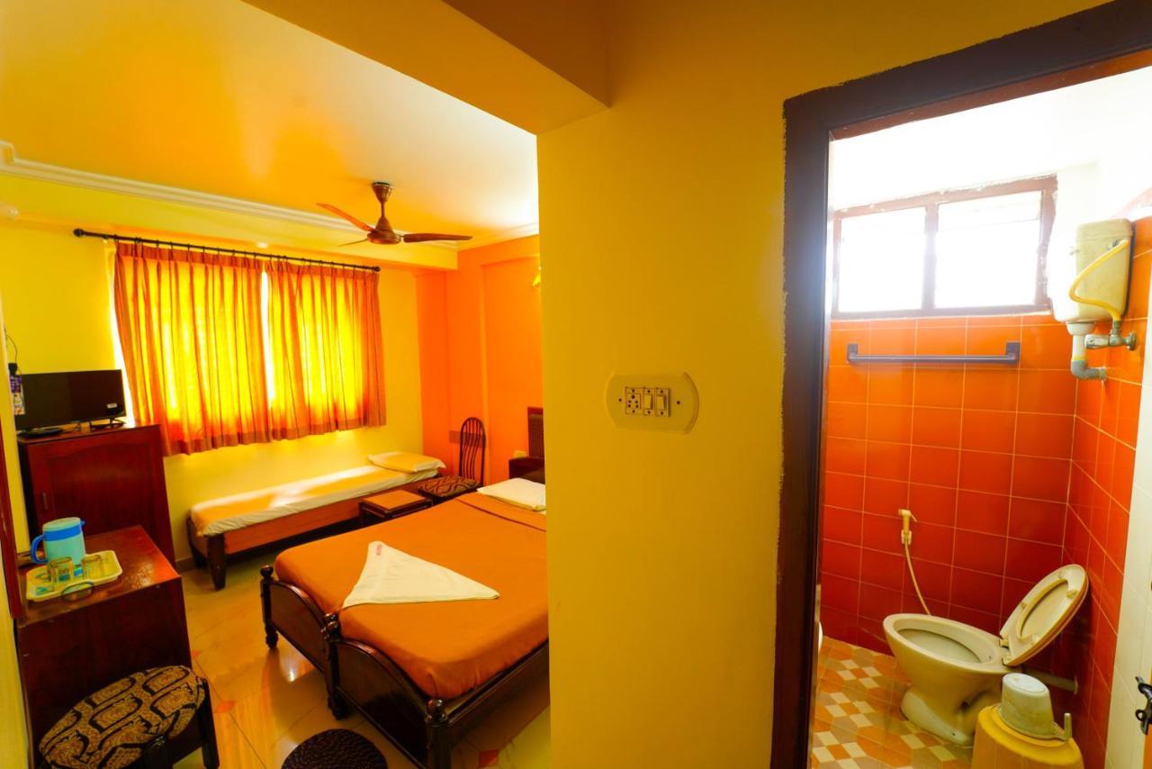 Amogha Residency Hotel Májszúr Kültér fotó