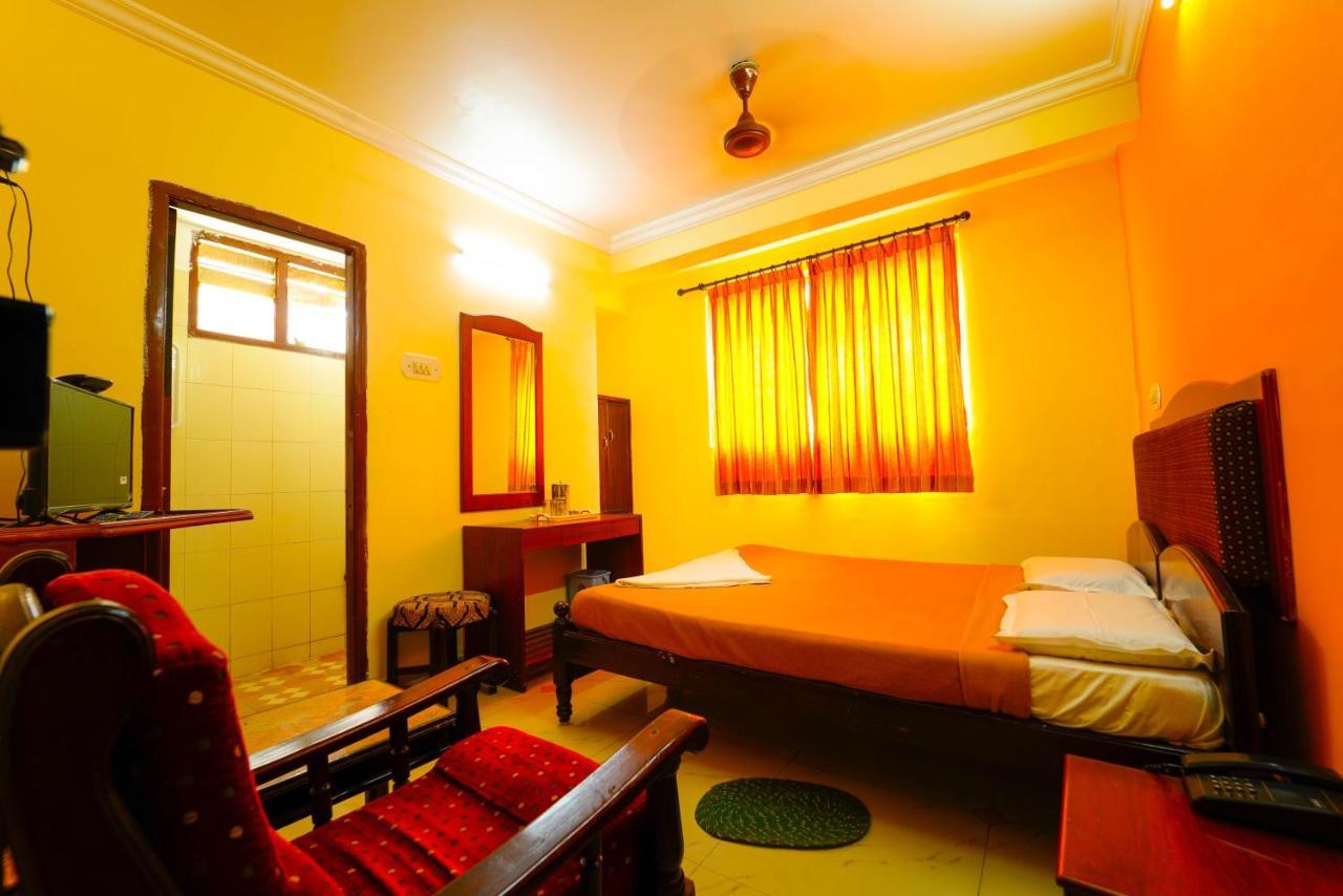 Amogha Residency Hotel Májszúr Kültér fotó