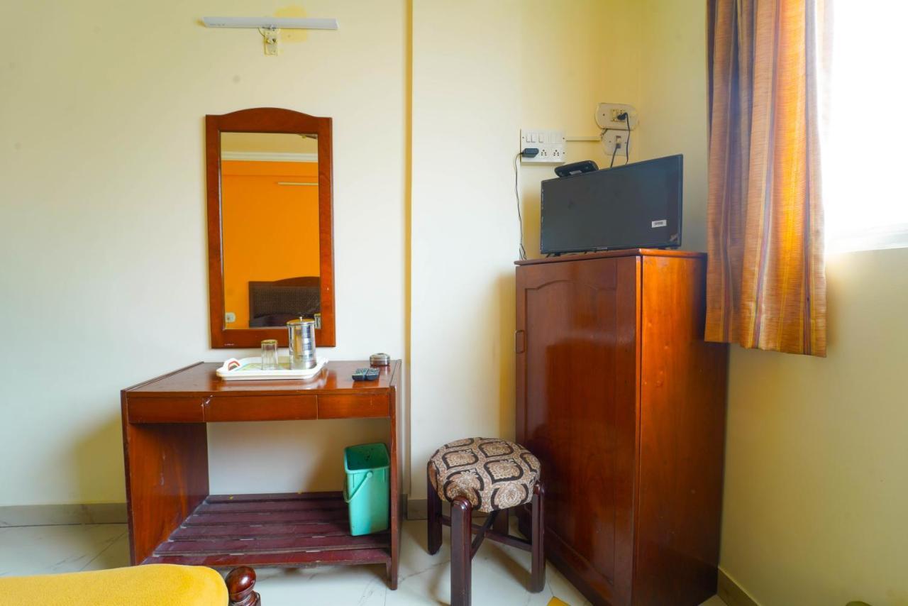Amogha Residency Hotel Májszúr Kültér fotó