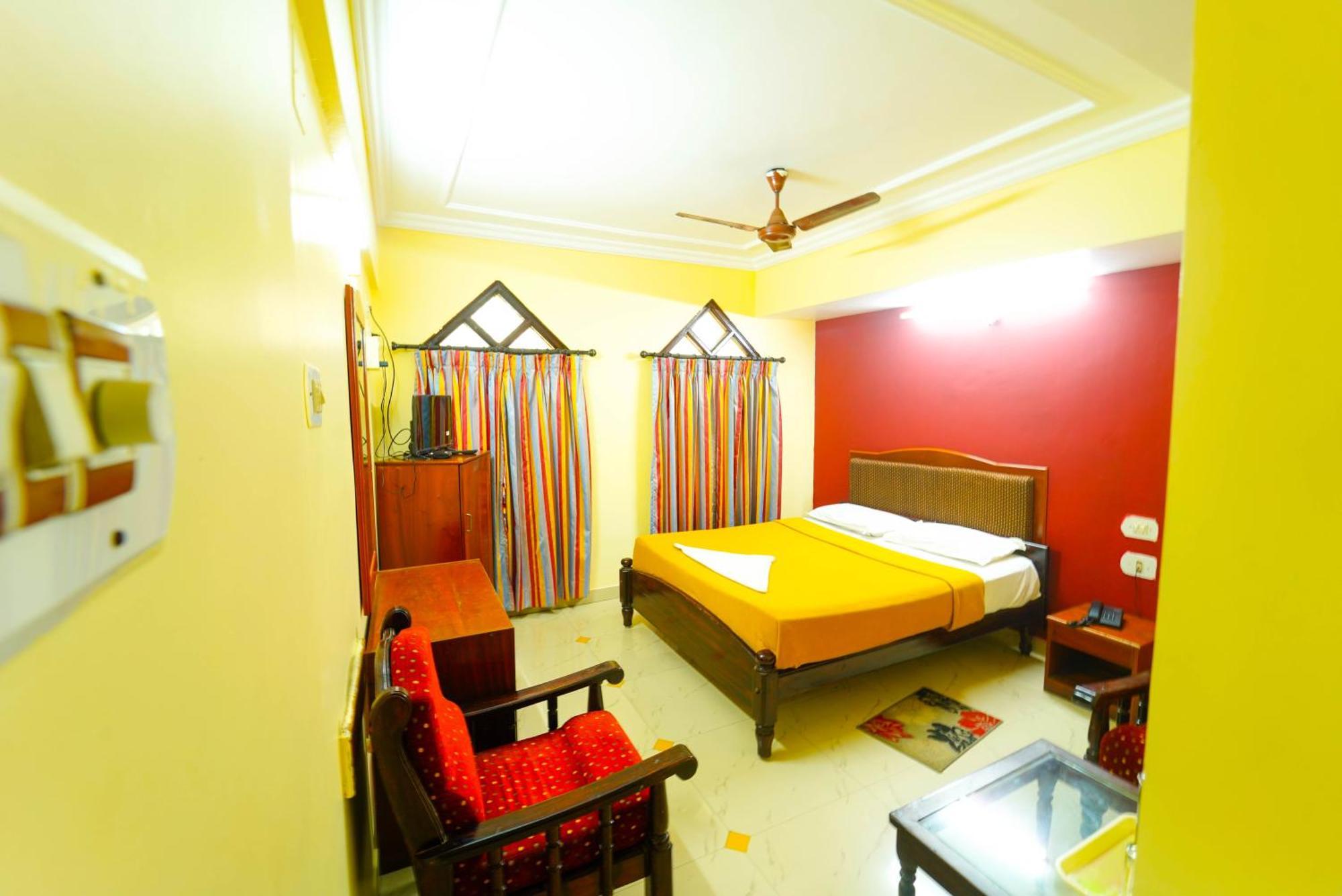 Amogha Residency Hotel Májszúr Kültér fotó