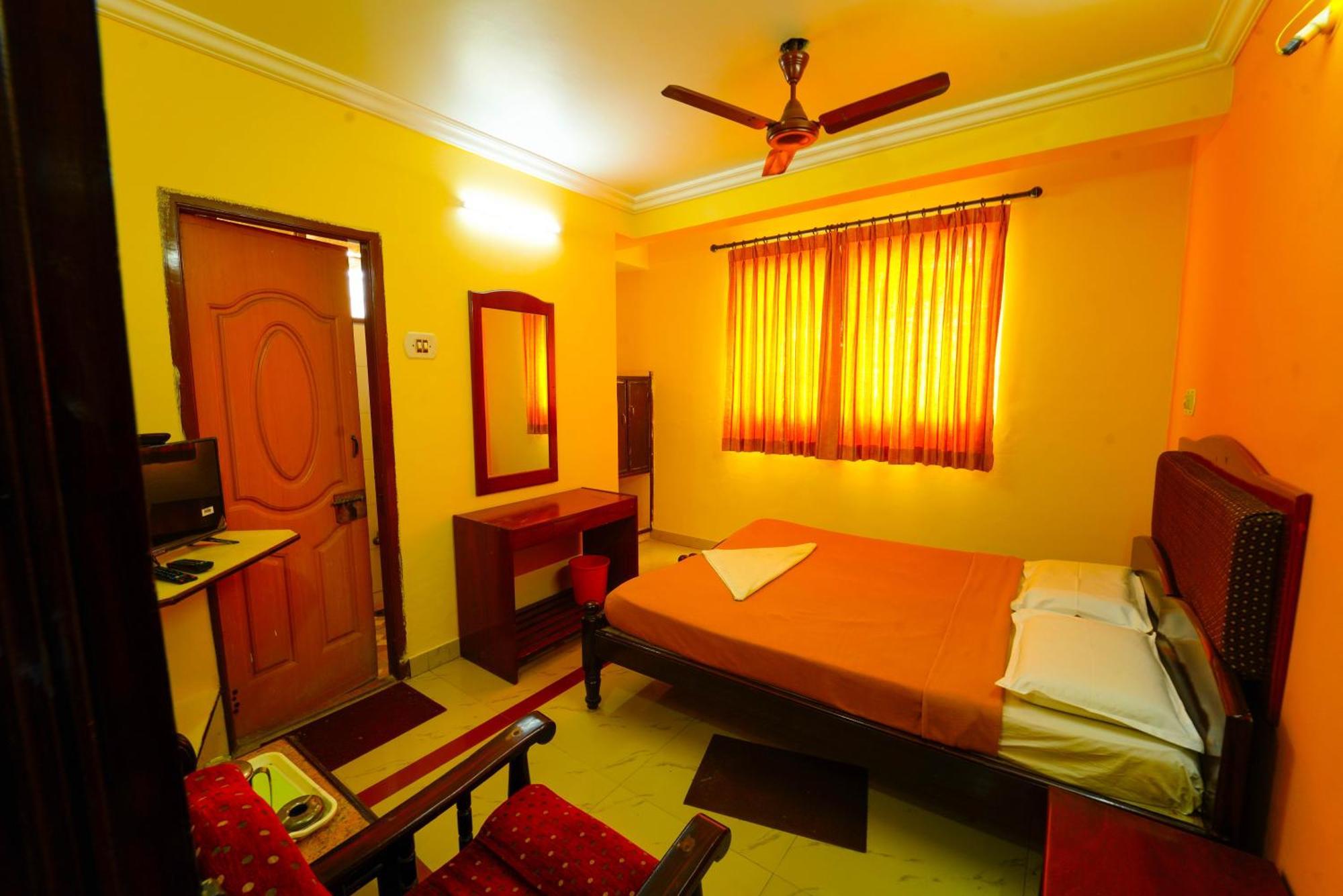 Amogha Residency Hotel Májszúr Kültér fotó